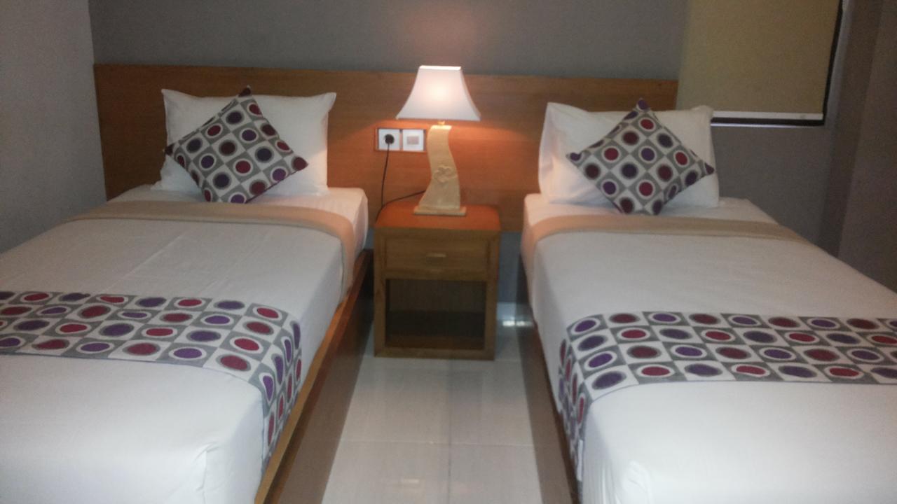 Hotel Mandari Pabean Buleleng Exterior foto