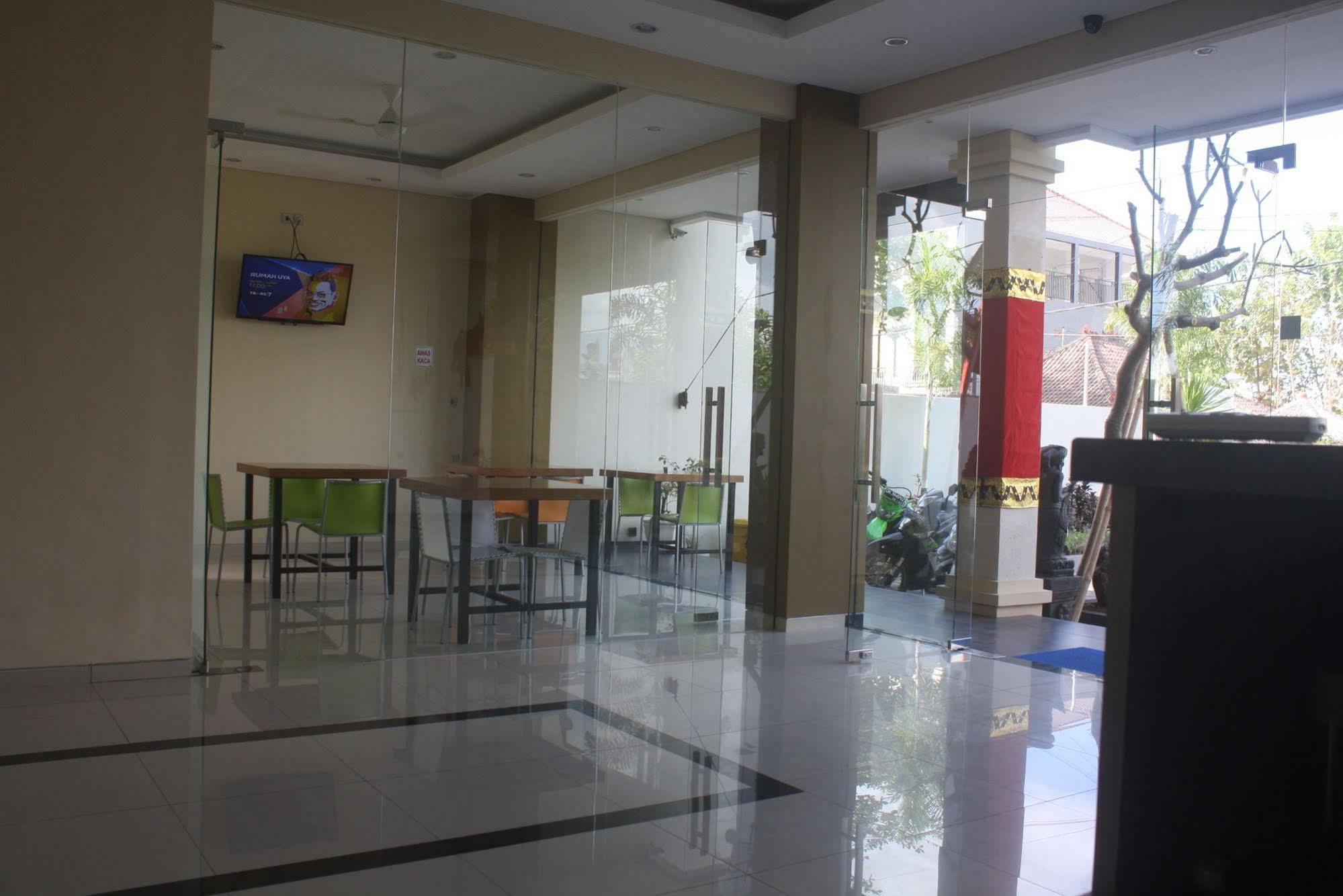 Hotel Mandari Pabean Buleleng Exterior foto